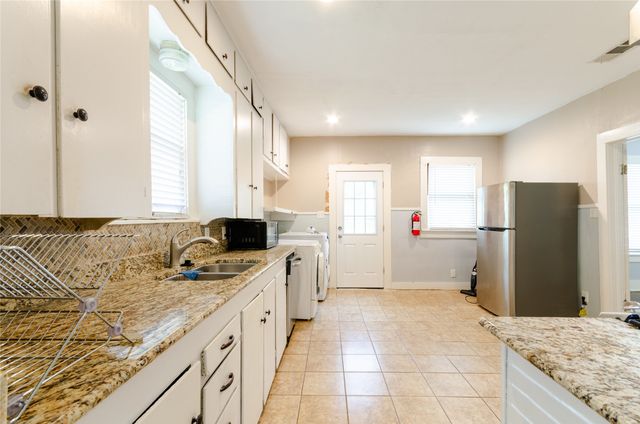 2317 Honeysuckle Avenue, Fort Worth, TX 76111