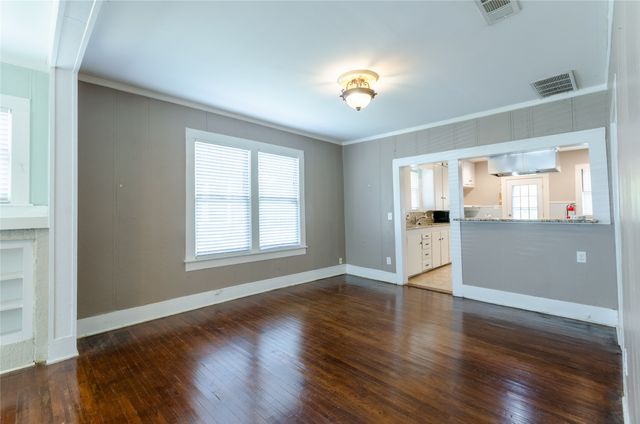 2317 Honeysuckle Avenue, Fort Worth, TX 76111