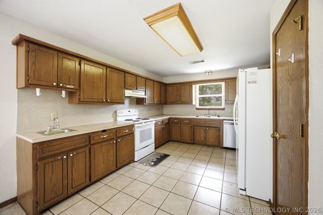 3440 Seven Devils Road, Mcalester, OK 74501