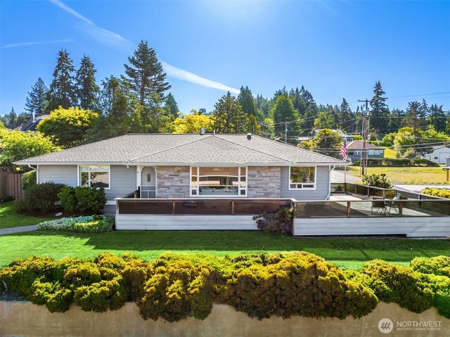 18420 Torgeson Avenue NE, Poulsbo, WA 98370