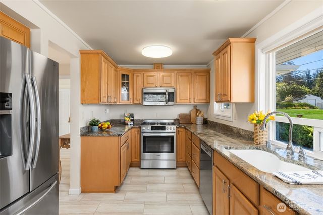 18420 Torgeson Avenue NE, Poulsbo, WA 98370