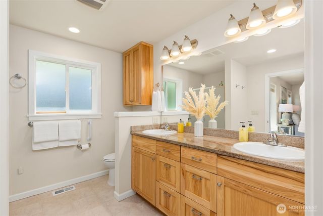 18420 Torgeson Avenue NE, Poulsbo, WA 98370