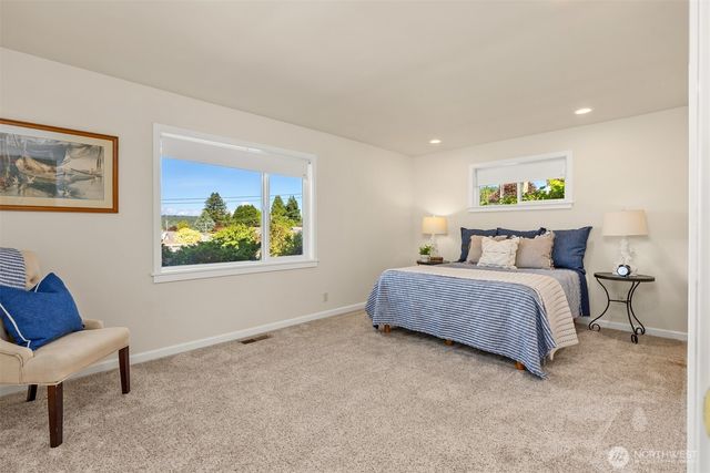 18420 Torgeson Avenue NE, Poulsbo, WA 98370