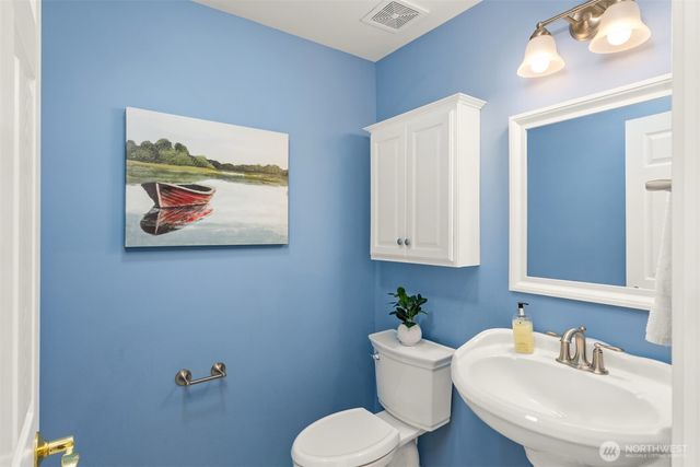 18420 Torgeson Avenue NE, Poulsbo, WA 98370