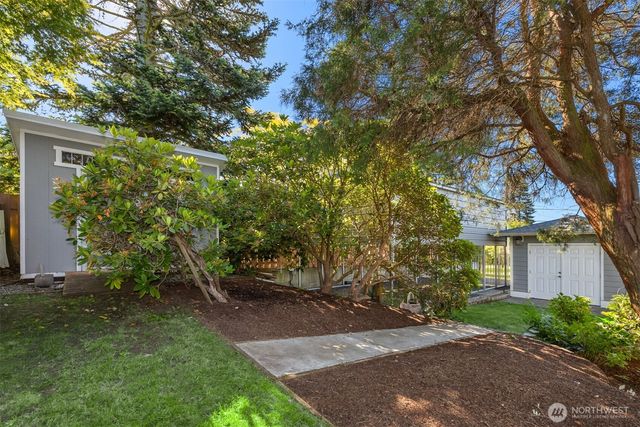 18420 Torgeson Avenue NE, Poulsbo, WA 98370