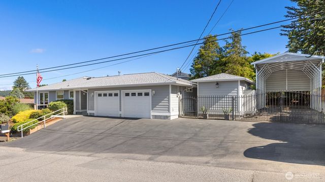 18420 Torgeson Avenue NE, Poulsbo, WA 98370