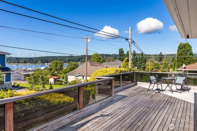 18420 Torgeson Avenue NE, Poulsbo, WA 98370