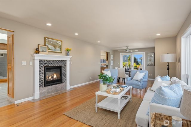 18420 Torgeson Avenue NE, Poulsbo, WA 98370
