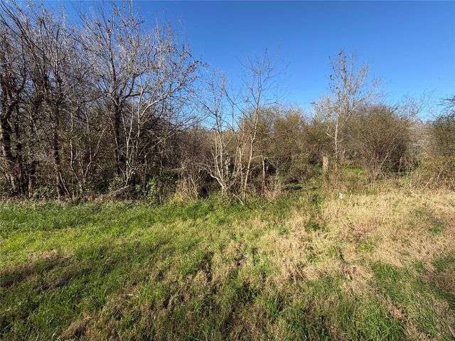 2504 Peach Ridge Road, Brookshire, TX 77423