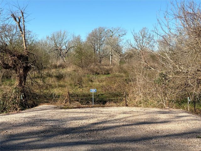 2504 Peach Ridge Road, Brookshire, TX 77423