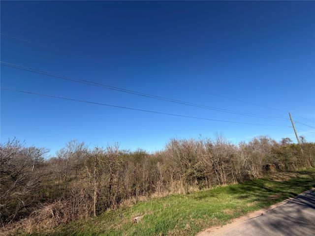 2504 Peach Ridge Road, Brookshire, TX 77423