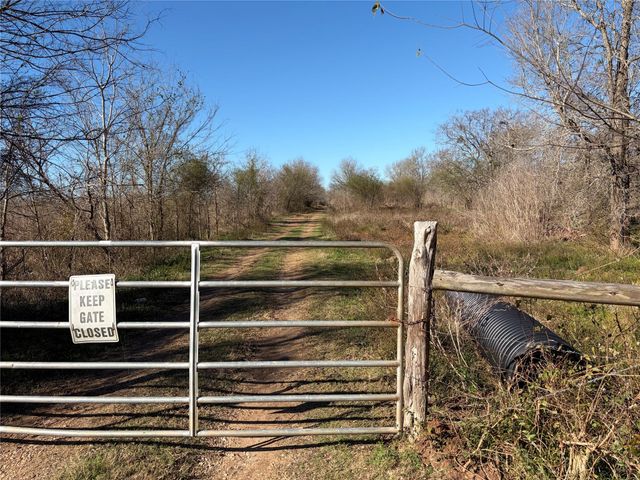 2504 Peach Ridge Road, Brookshire, TX 77423