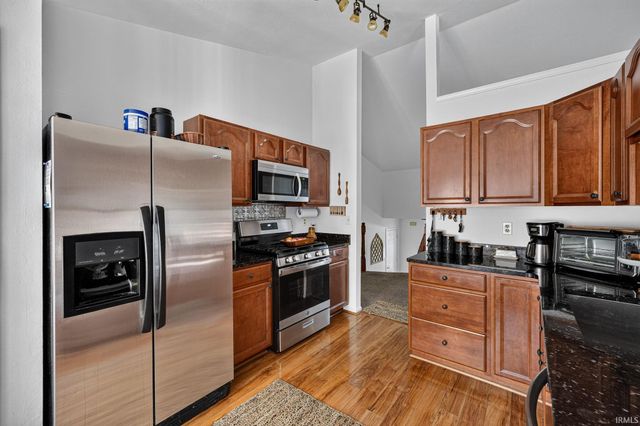 11664 Red Oak Drive, Granger, IN 46530