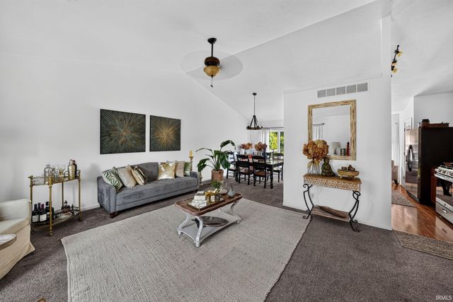 11664 Red Oak Drive, Granger, IN 46530