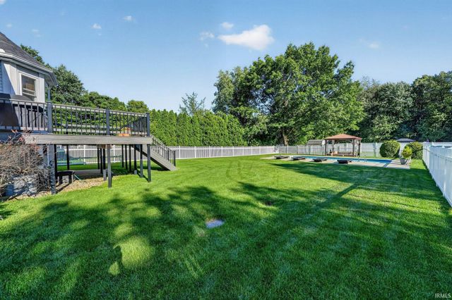 11664 Red Oak Drive, Granger, IN 46530