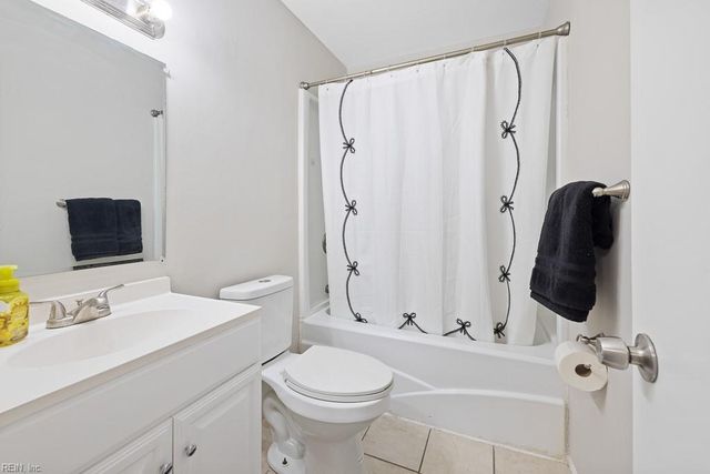 1509 Darren CIR, Portsmouth, VA 23701