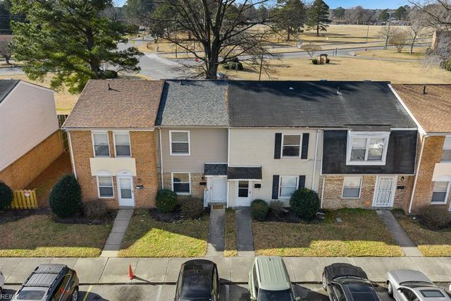 1509 Darren CIR, Portsmouth, VA 23701