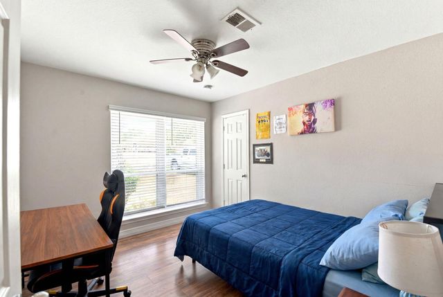 1835 S 3rd Street, Conroe, TX 77301