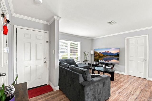 1835 S 3rd Street, Conroe, TX 77301