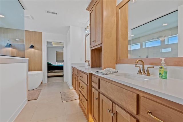 2705 NE Wheatley Drive, Blue Springs, MO 64029