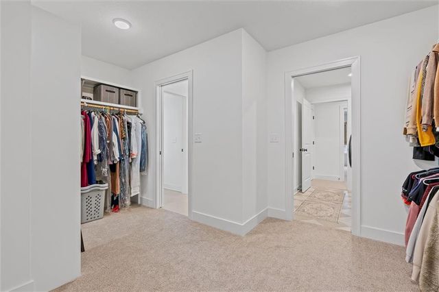 2705 NE Wheatley Drive, Blue Springs, MO 64029