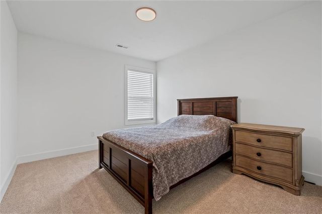 2705 NE Wheatley Drive, Blue Springs, MO 64029