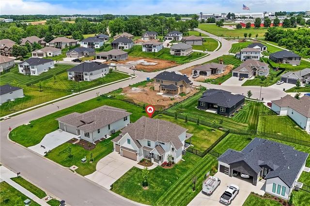 2705 NE Wheatley Drive, Blue Springs, MO 64029