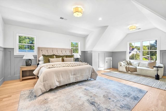 26 Longfellow Road, Natick, MA 01760