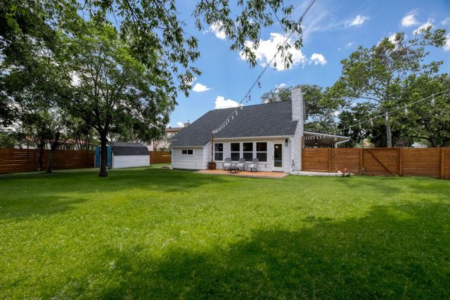 13207 Fencerail RD, Manchaca, TX 78652