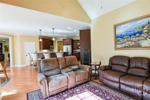 283 Creekside Drive, Arnoldsville, GA 30619