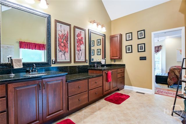 283 Creekside Drive, Arnoldsville, GA 30619