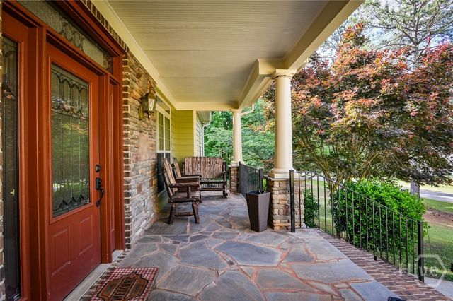 283 Creekside Drive, Arnoldsville, GA 30619