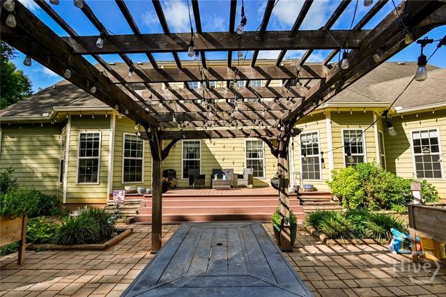 283 Creekside Drive, Arnoldsville, GA 30619