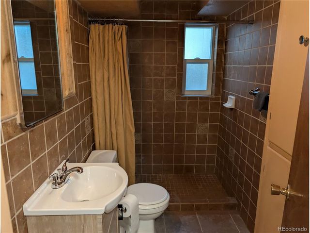 1025 Lansing St, Aurora, CO 80010