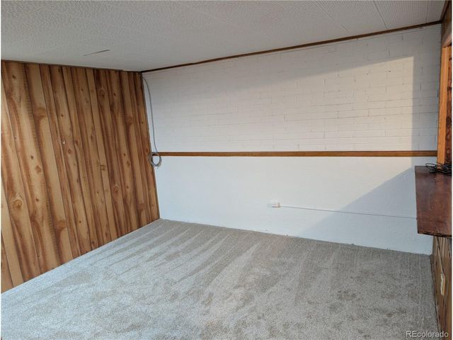 1025 Lansing St, Aurora, CO 80010