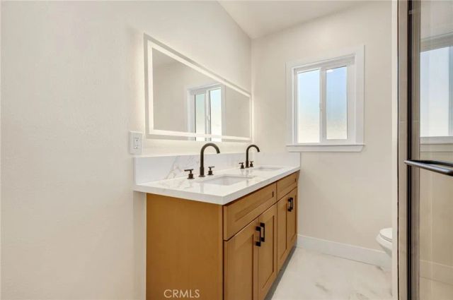 2106 W Cerritos, Anaheim, CA 92804