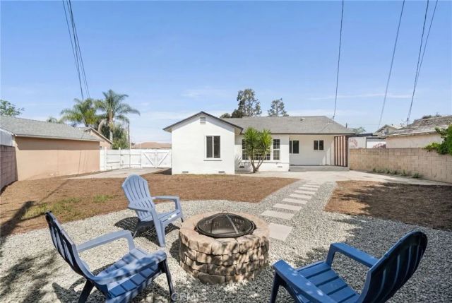 2106 W Cerritos, Anaheim, CA 92804