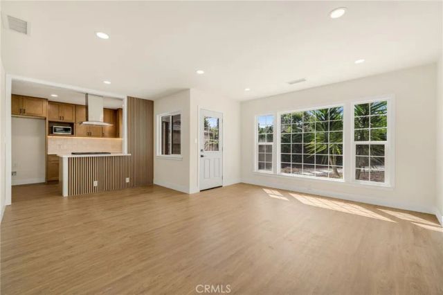 2106 W Cerritos, Anaheim, CA 92804