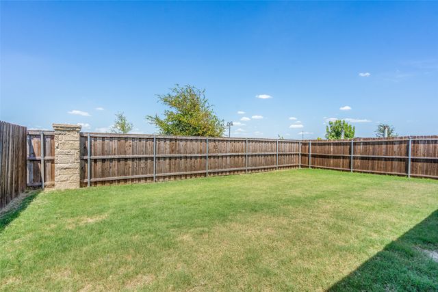 528 Autumnwood Way, Princeton, TX 75407