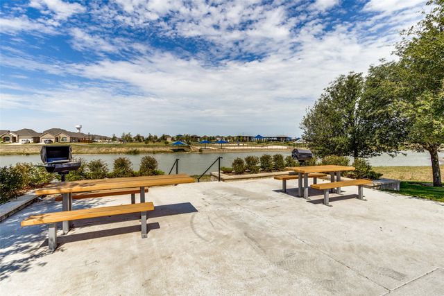 528 Autumnwood Way, Princeton, TX 75407