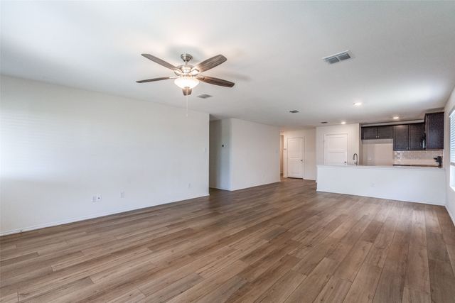 528 Autumnwood Way, Princeton, TX 75407