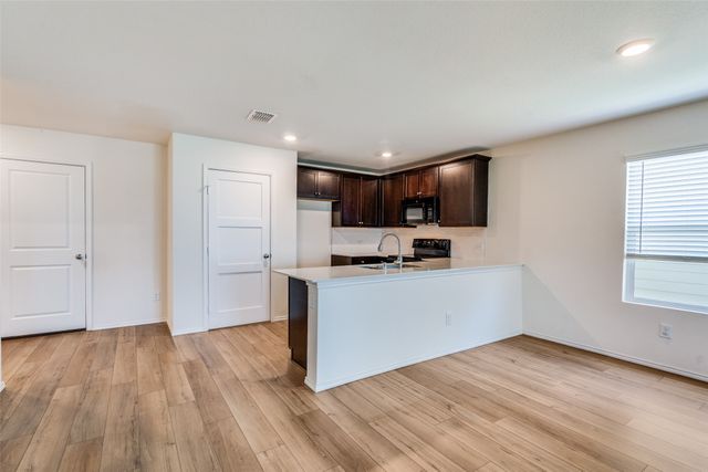 528 Autumnwood Way, Princeton, TX 75407