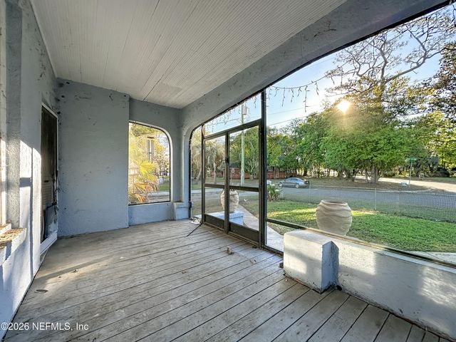 7702 N NORTH SHORE Drive, Jacksonville, FL 32208