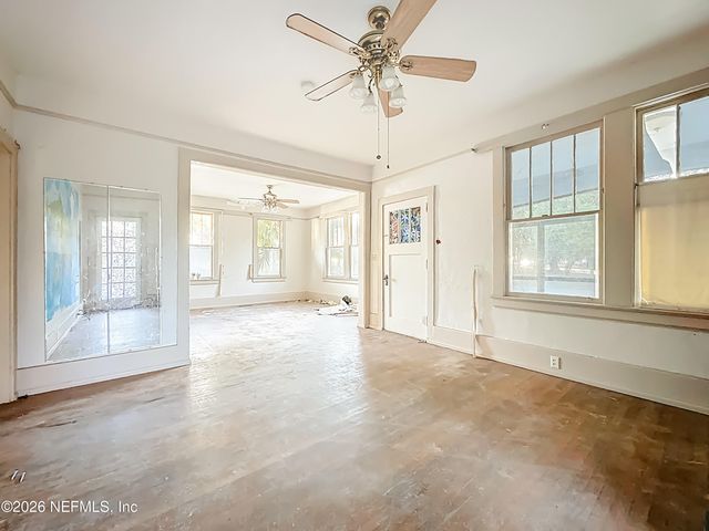 7702 N NORTH SHORE Drive, Jacksonville, FL 32208