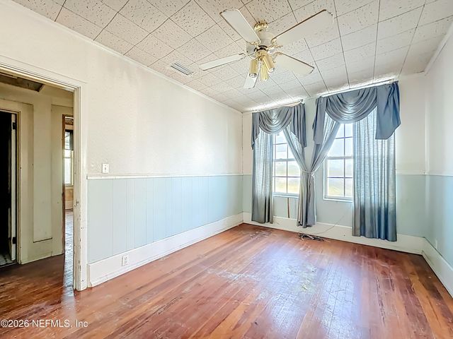 7702 N NORTH SHORE Drive, Jacksonville, FL 32208