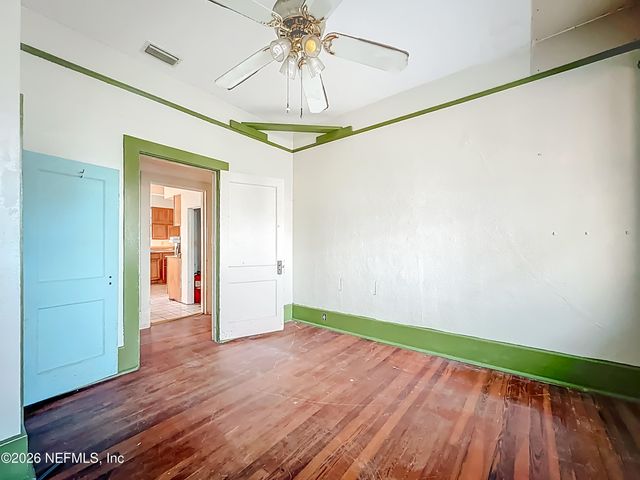 7702 N NORTH SHORE Drive, Jacksonville, FL 32208