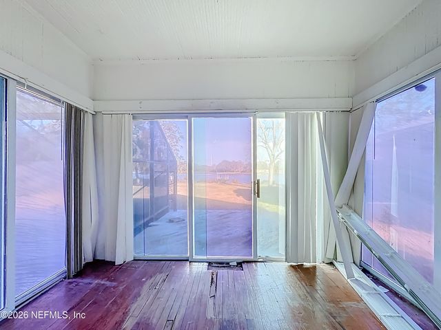 7702 N NORTH SHORE Drive, Jacksonville, FL 32208