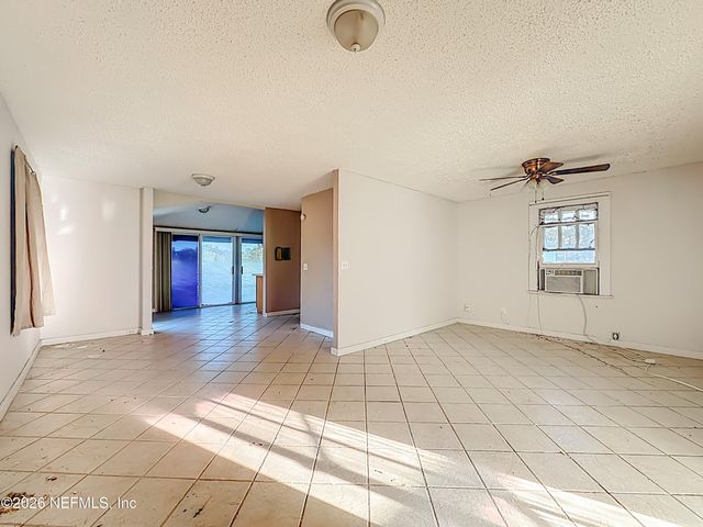 7702 N NORTH SHORE Drive, Jacksonville, FL 32208