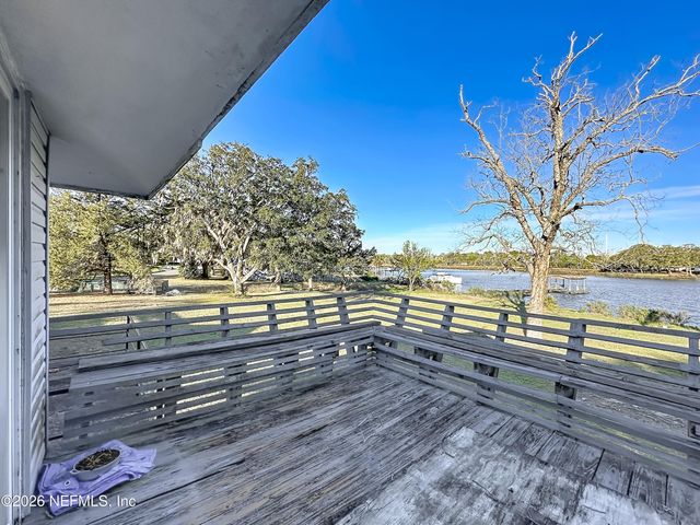 7702 N NORTH SHORE Drive, Jacksonville, FL 32208