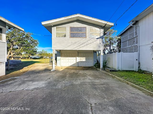 7702 N NORTH SHORE Drive, Jacksonville, FL 32208
